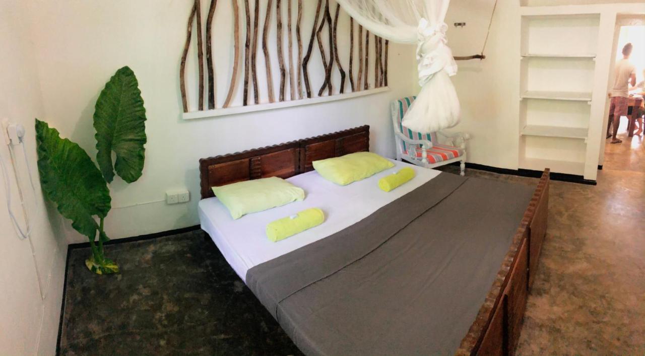 Bed and Breakfast Circus Lagoon Hideaway Додандува Экстерьер фото