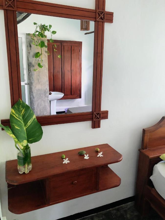 Bed and Breakfast Circus Lagoon Hideaway Додандува Экстерьер фото